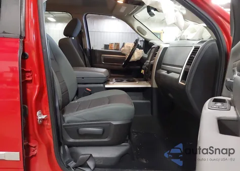 2015 Ram 1500 Big Horn z USA, uszkodzony, nr VIN 1C6RR6LT6FS693084